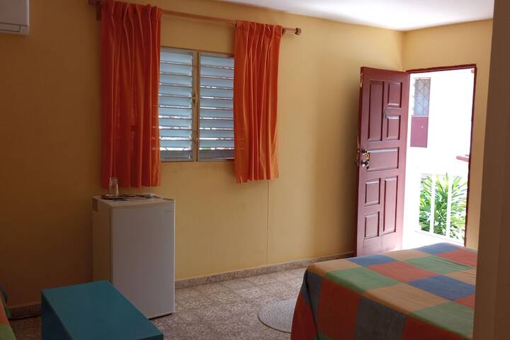 Room 7 of 27