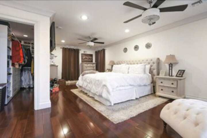 Room 14 of 14