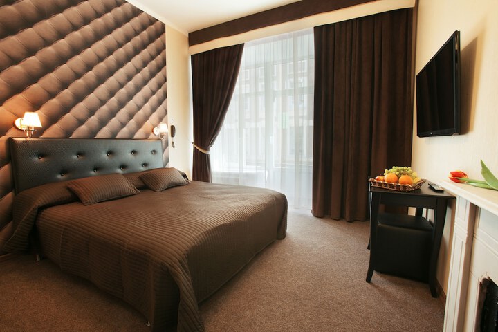 Room 4 of 47