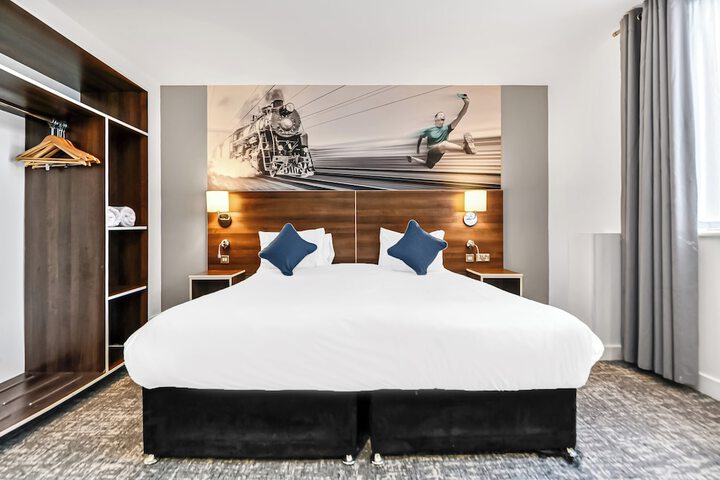 Room 20 of 42