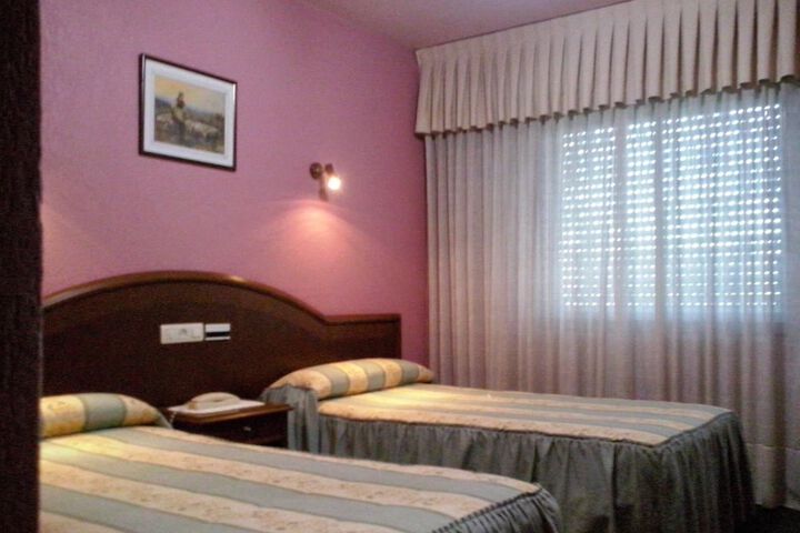 Room 12 of 24