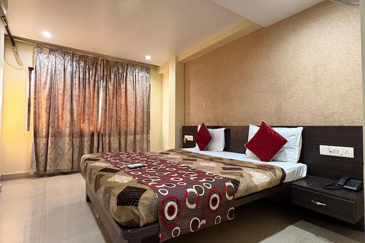 Room 7 of 28