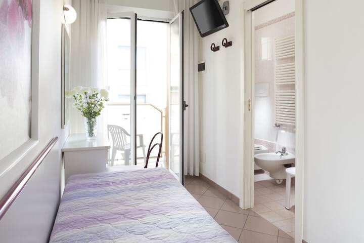 Room 13 of 56