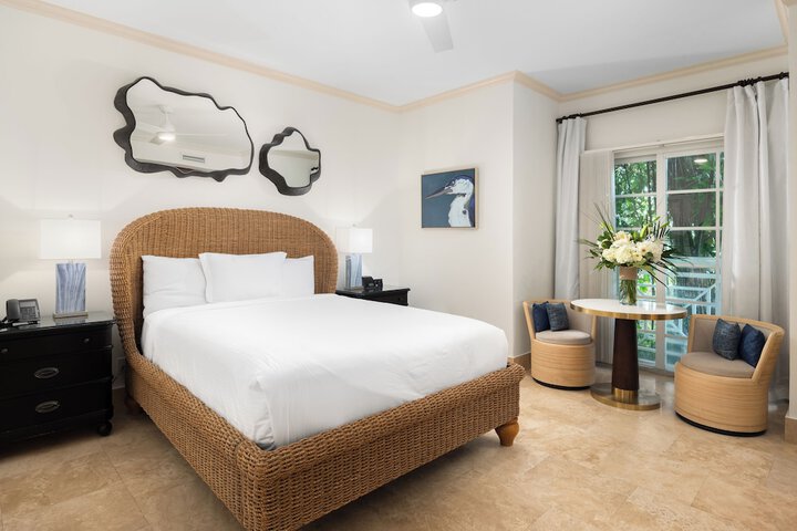 Room 42 of 209