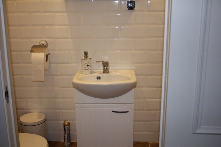 Room 15 of 15