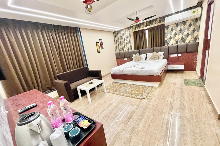 Room 77 of 159