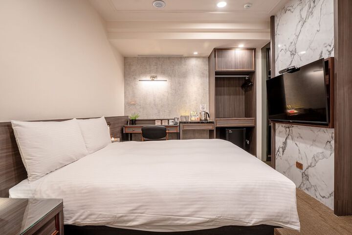 Room 13 of 88