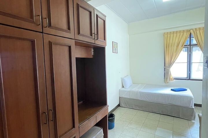 Room 18 of 58