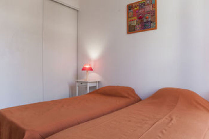 Room 8 of 26