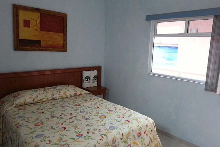 Room 4 of 35