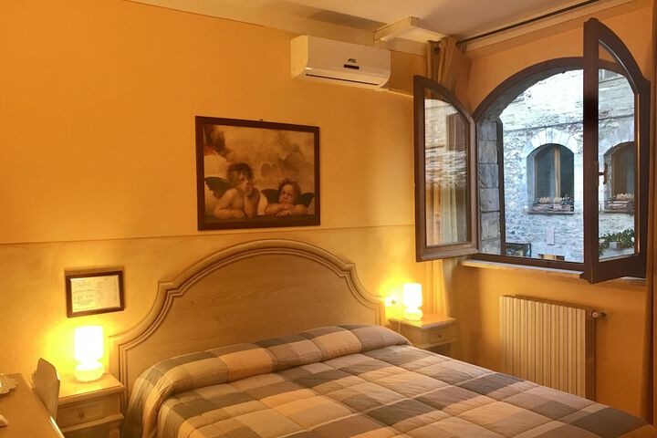 Room 31 of 46