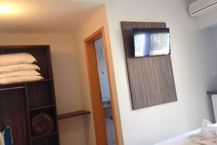 Room 35 of 48