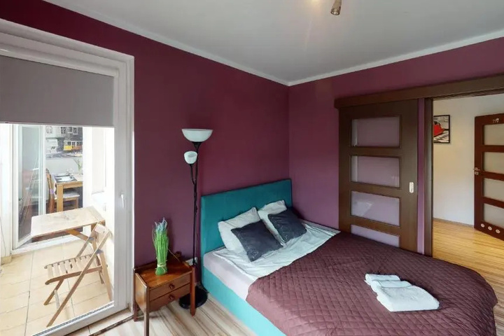 Room 3 of 8