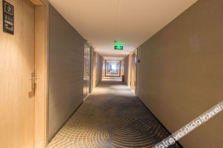 Hotel Interior 12 of 33