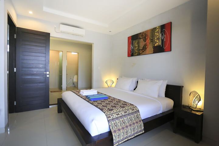 Room 3 of 39