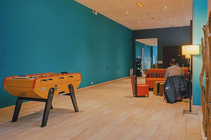 Entrance & Lobby