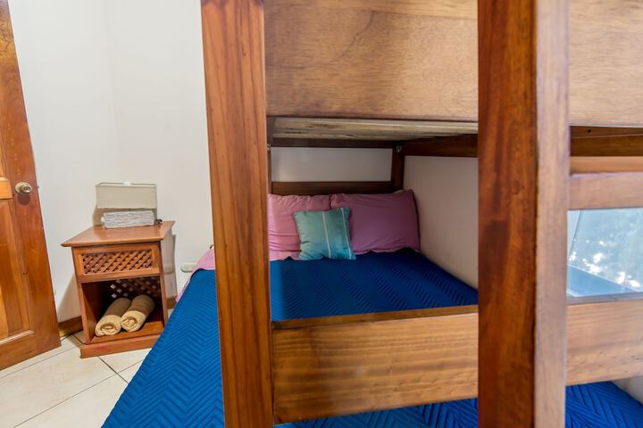 Room 5 of 39
