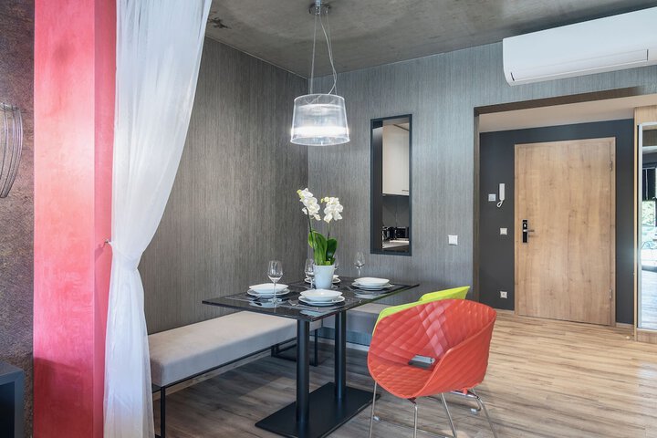 Room 33 of 135