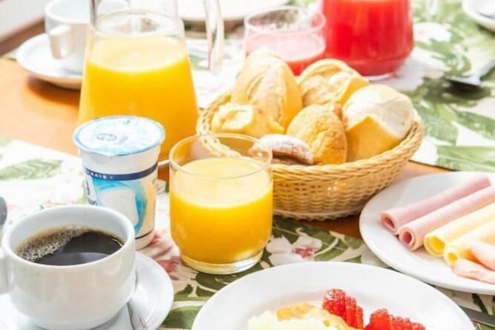 Breakfast/Coffee Service 62 of 68