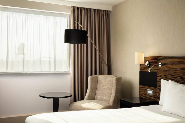 Room 14 of 64