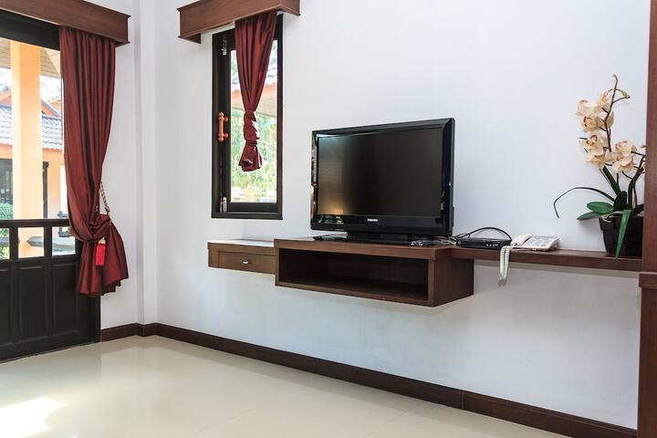 Room 4 of 37