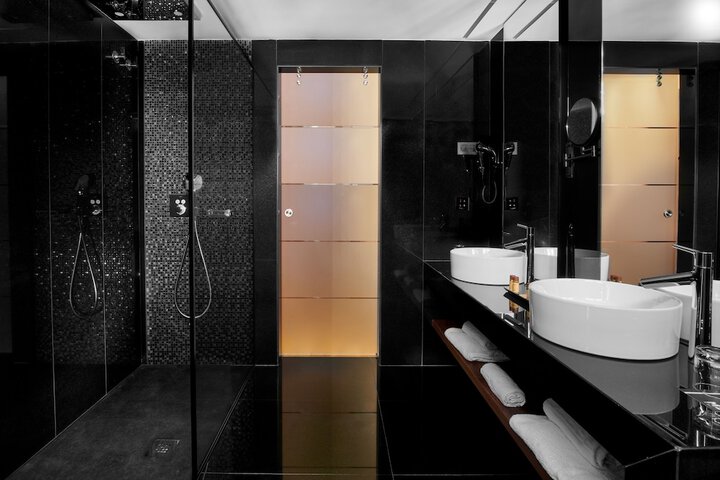 Room 41 of 74