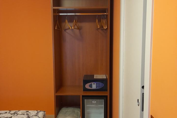 Room 28 of 70