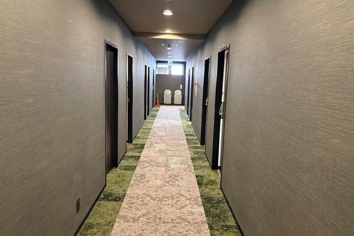 Ballroom/Hall 14 of 17