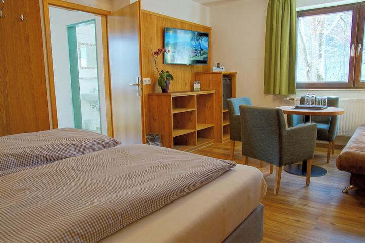Room 34 of 74