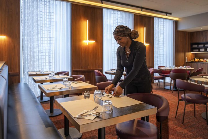 Dining 55 of 81