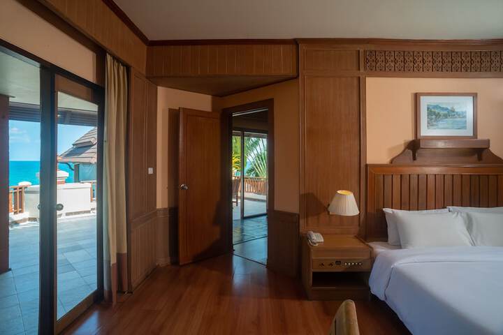 Room 18 of 129