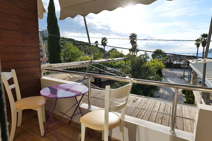 Terrace/Patio 70 of 108