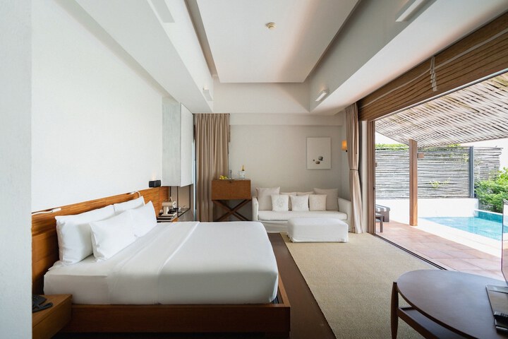 Room 22 of 86