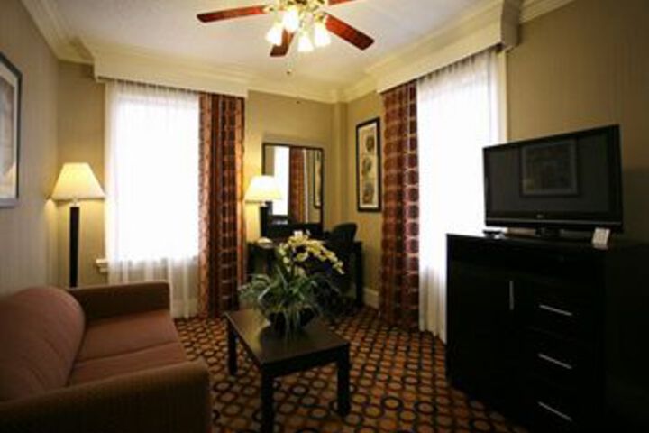 Room 19 of 29