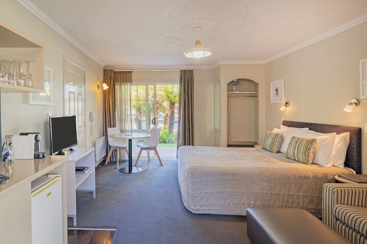 Room 48 of 119