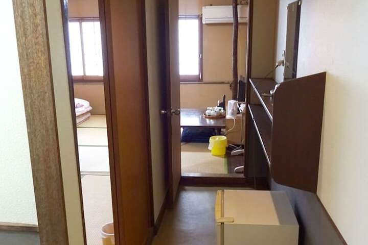 Room 19 of 66