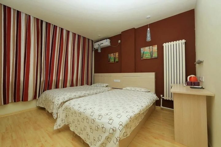 Room 3 of 19