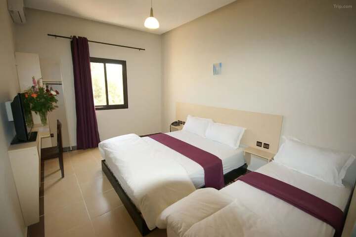 Room 28 of 78