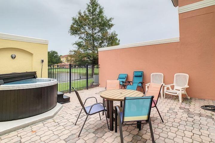 Terrace/Patio 19 of 27