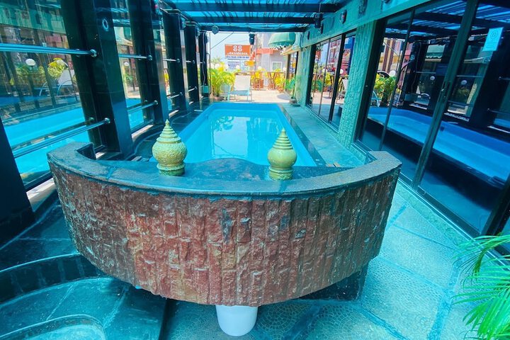 Pool 41 of 47
