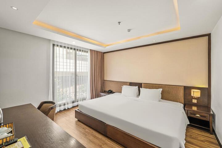 Room 14 of 112
