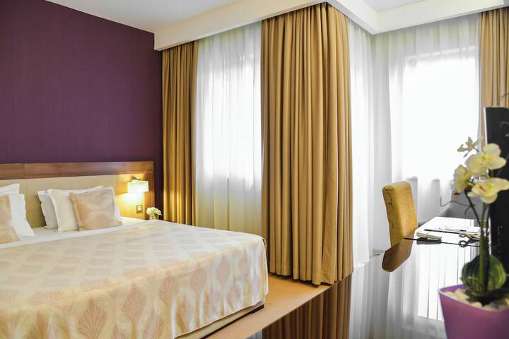 Room 15 of 57