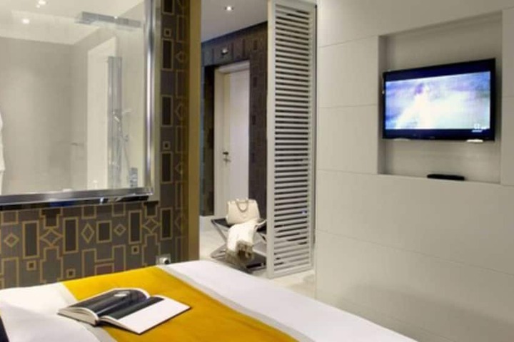 Bathroom Interior Photo