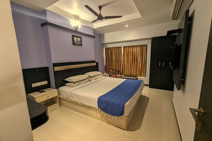 Room 2 of 35