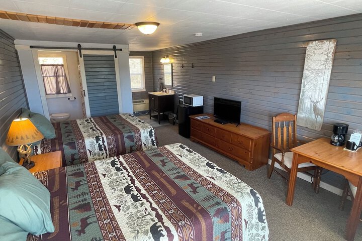 Room 12 of 40