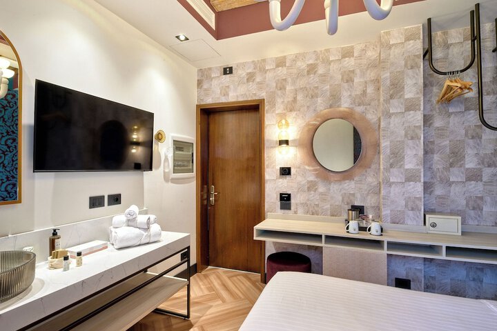 Room 35 of 54