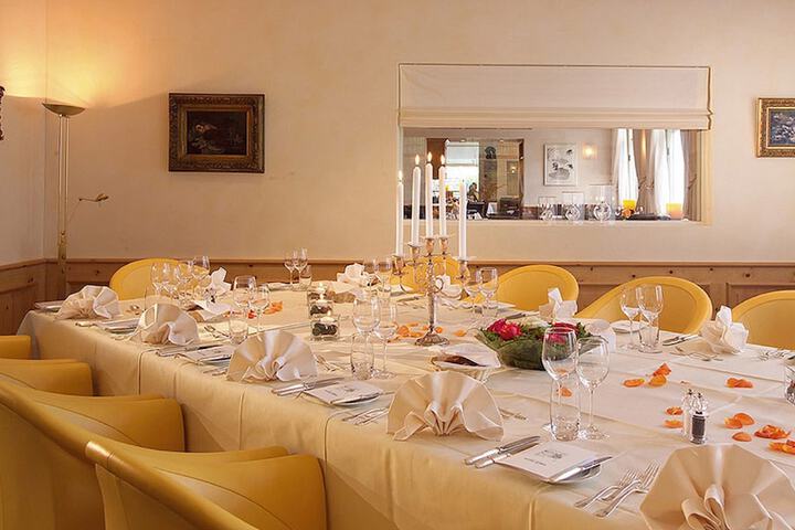 Ballroom/Hall 67 of 78