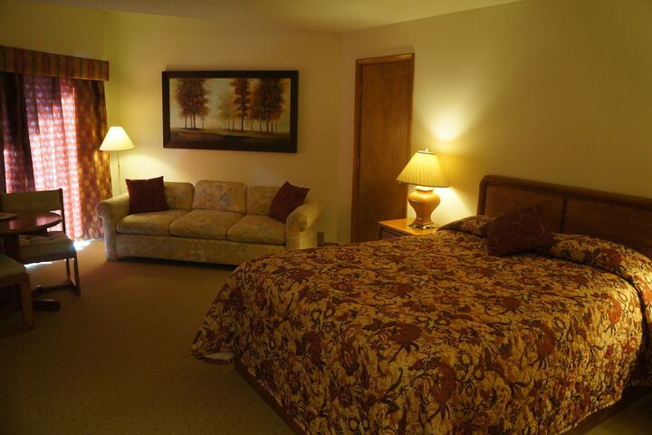 Deluxe 2 Queen Beds (7 of 20)