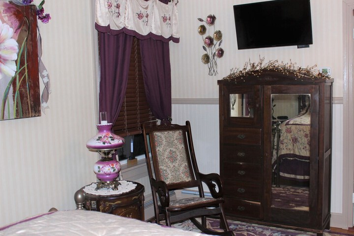 Room 3 of 69