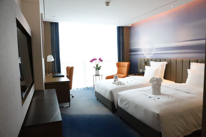 Room 10 of 91